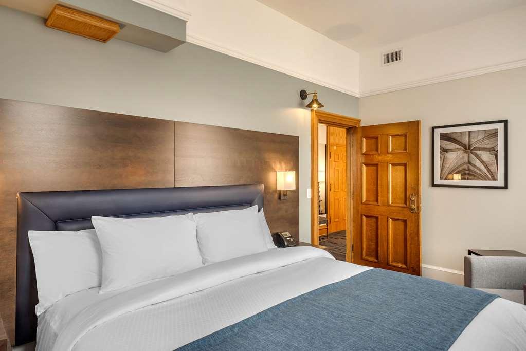 The Courthouse Hotel, Ascend Hotel Collection Thunder Bay Room photo